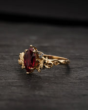 Garnet Marquise