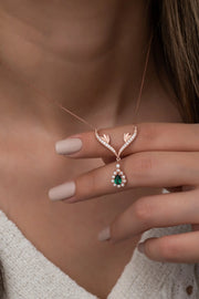 Green flower necklace
