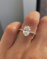 OVAL RING