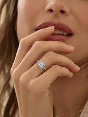 White Cluster Ring